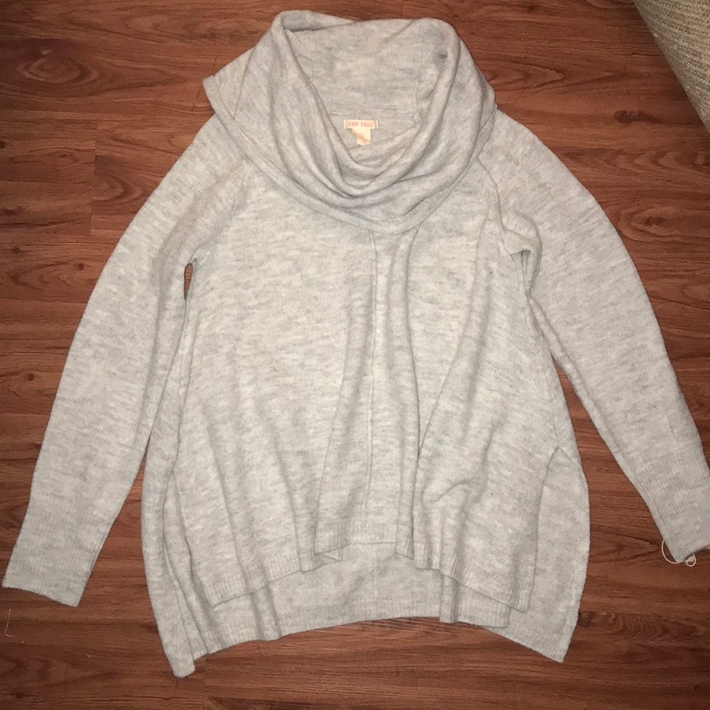 Grey hooded SWEATER!!